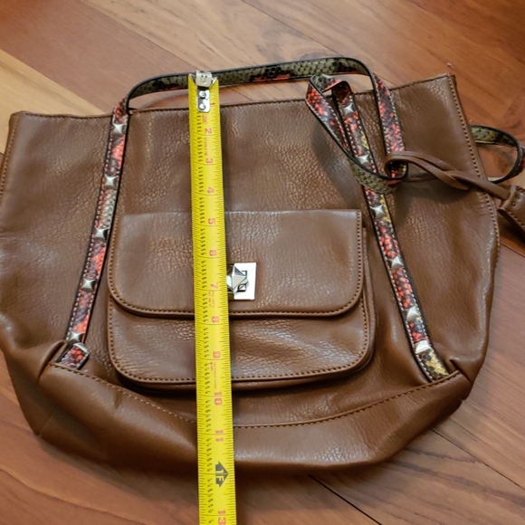 Cute Ruby Rd. Brown Handbag - Picture 5 of 6